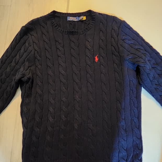 폴로 니트 L 사이즈 판매합니다
