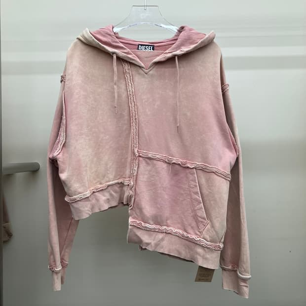 디젤 언발란스 디테일 크롭 후드티