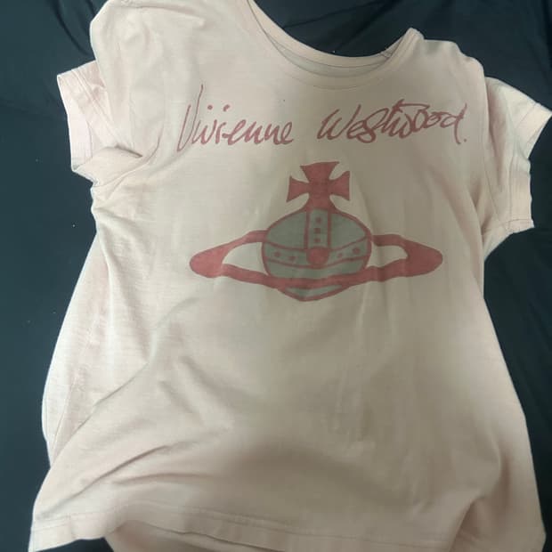 vivienne westwood pink t shirt 💅