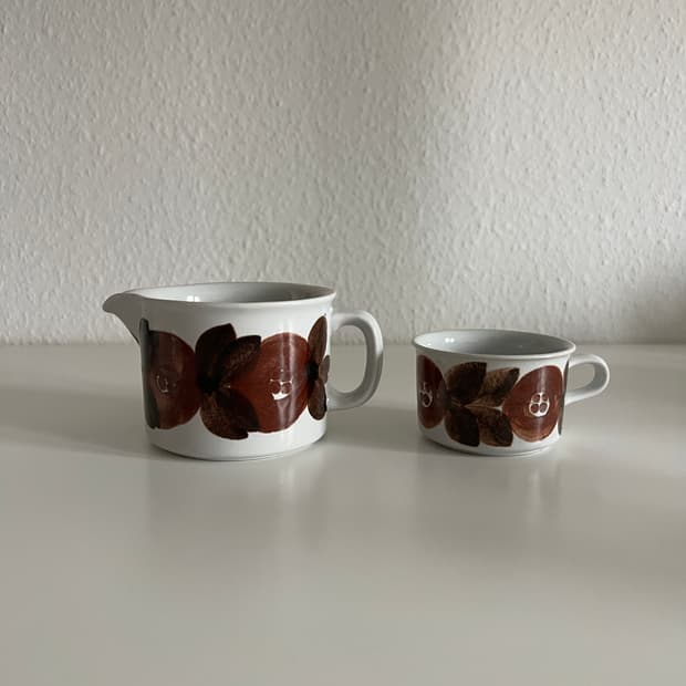 아라비아 핀란드 로즈마린 잔 & 크리머