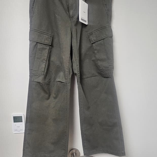 3)포터리 카키 카고팬츠(택미제거새제품)