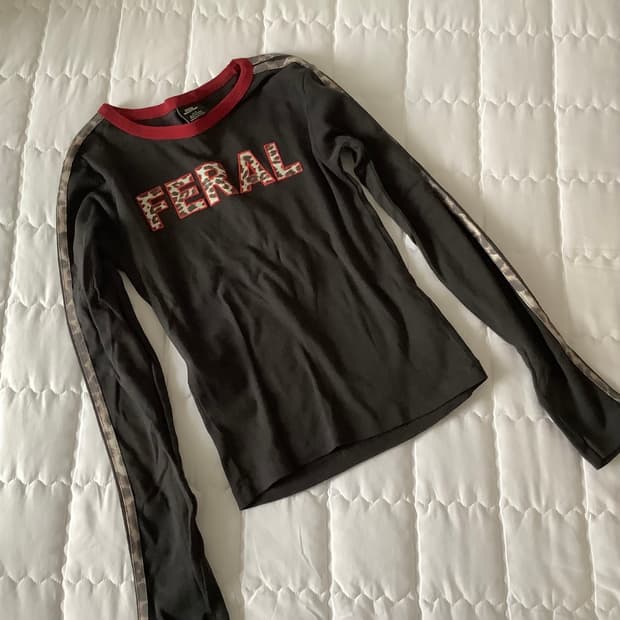 어반아웃피터스 UO 레오파드 롱슬리브