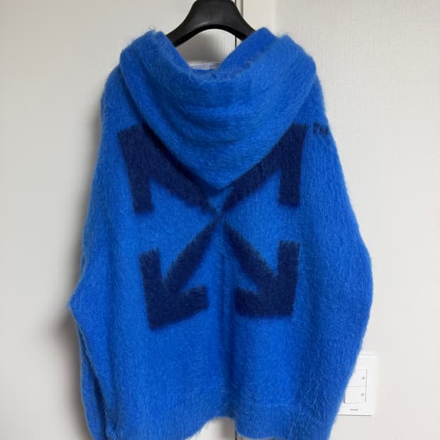 오프화이트 애로우 모헤어 후드 니트