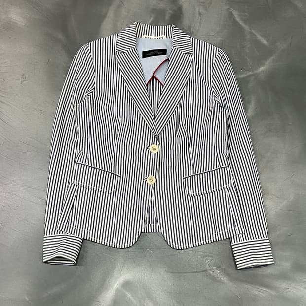  막스마라 스트라이프 블레이저 y15928