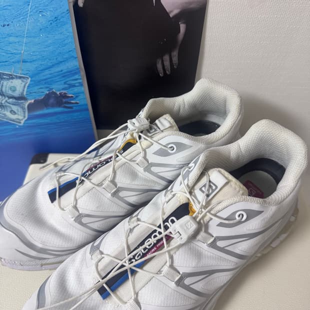 살로몬 XT-6 화이트 운동화