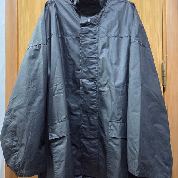 YEEZY GAP COATED COTTON LIGHT PARKA