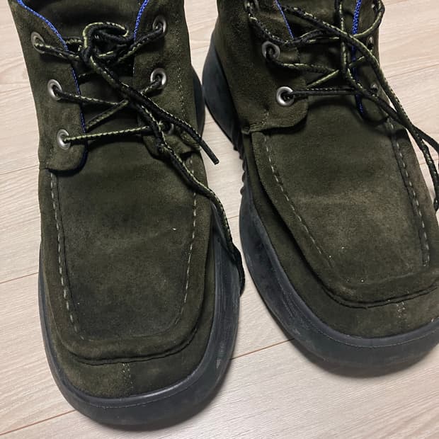 [42] 버버리 스웨이드 부츠 카키