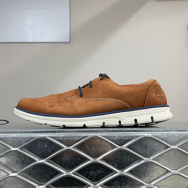 팀버랜드 브래드스트리트 레이스업 부츠 255 (gr-4604)