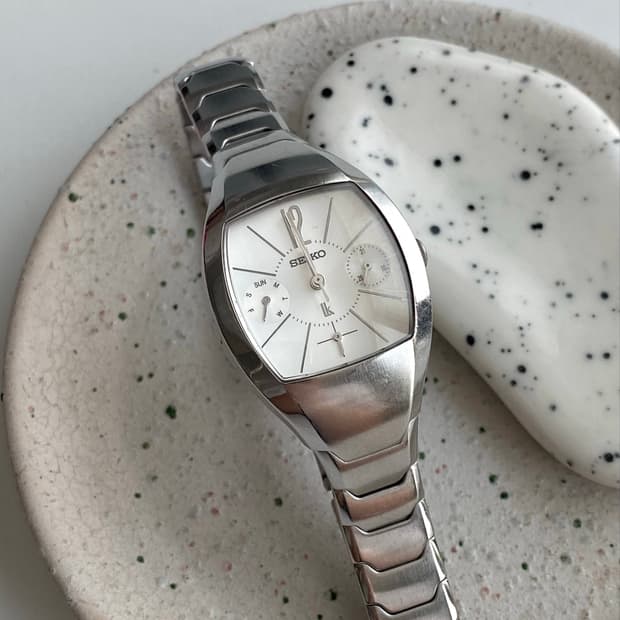 Seiko 세이코 lk 루키아 쉘 실버 화이트