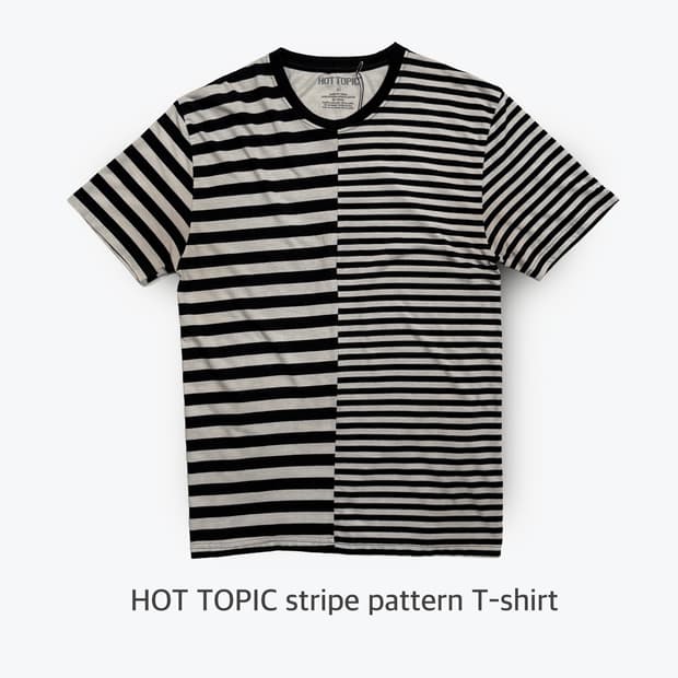 HOT TOPIC stripe pattern T-shirt