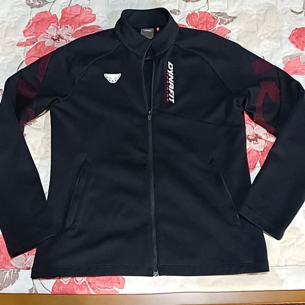 다이나핏 저지 95 여성66 가슴49 기장63