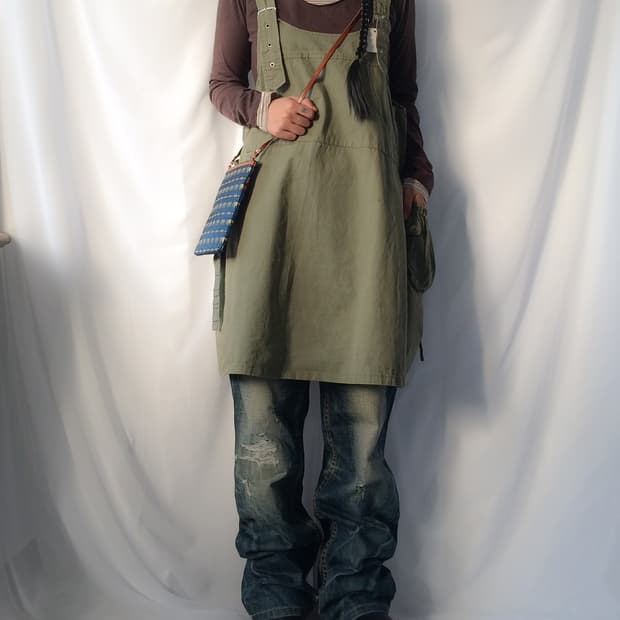 Side pocket point suspender onepiece