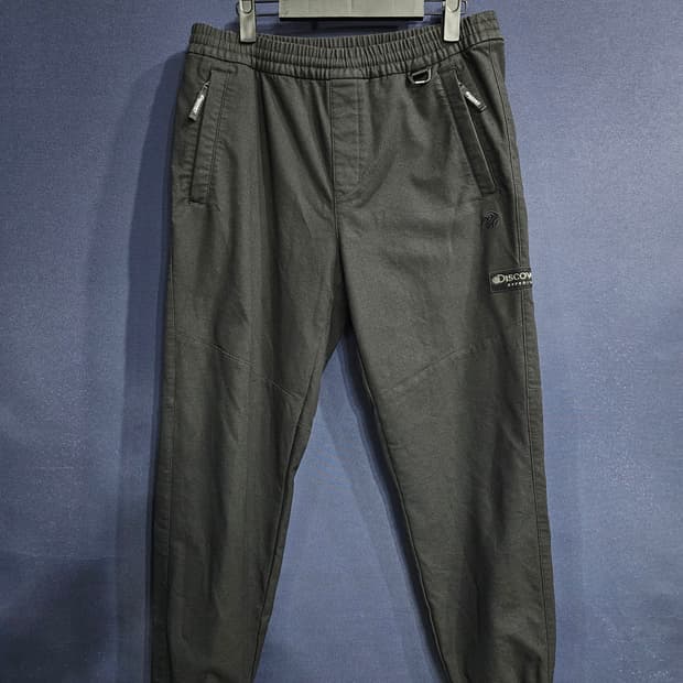 디스커버리 블랙컬러 남성 허리 32~34 밴드 조거팬츠 