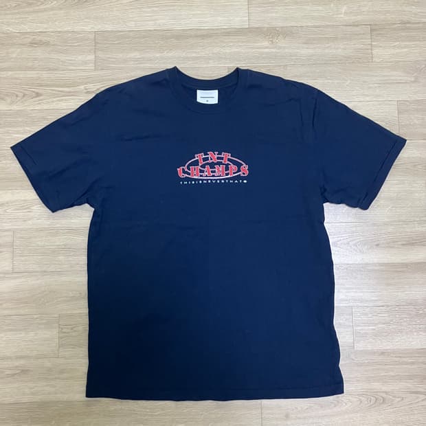 [M] TNT CHAMPS Tee Navy