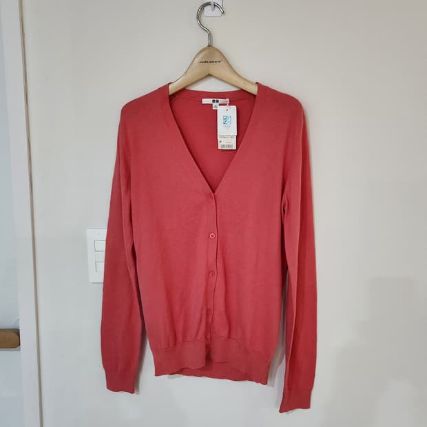 (새상품) 유니클로 UV 컷 V넥 가디건 M 택있음