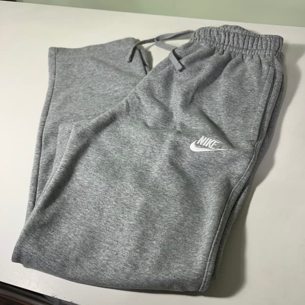 S 나이키 그레이 기본로고 밴딩 레귤러핏 코튼 트레이닝팬츠