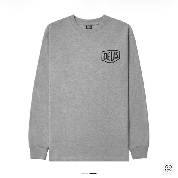 데우스 롱 슬리브s