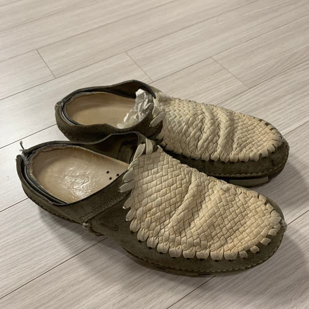Nike considerd mule. 270