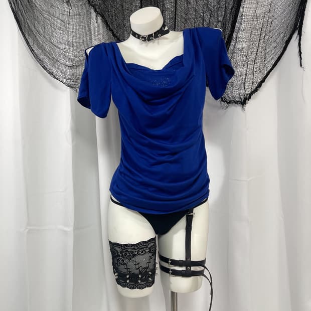 blue detail t-shirt