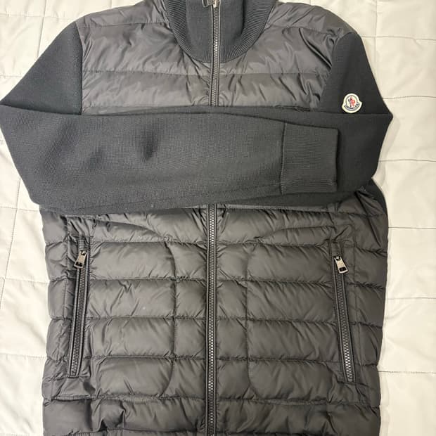 몽클레어 니트패딩