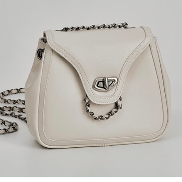 키아르 젤타 백팩소프트 아이보리