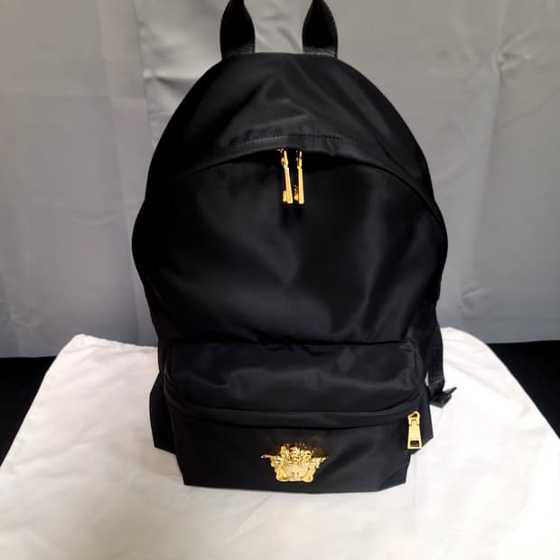 베르사체 백팩,크로스백가방(디올샤넬프라다루이비통구찌셀린느생로랑발렌시아가)