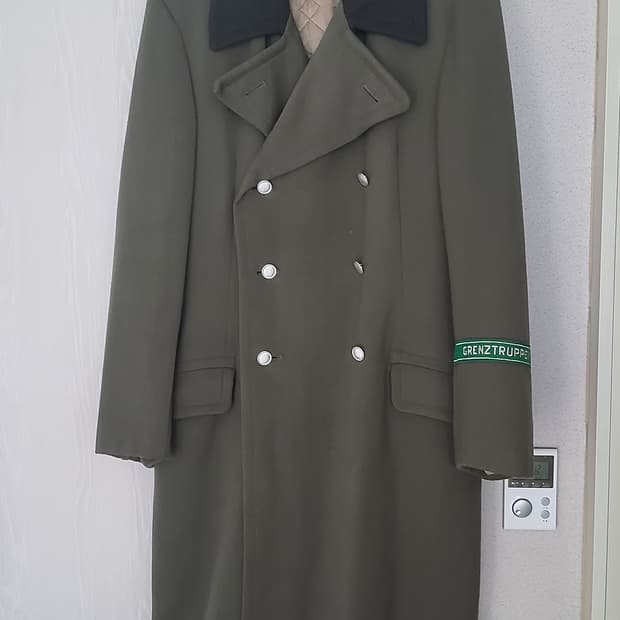 오리지널 동독군 국경수비대 장교용 울코트 판매합니다