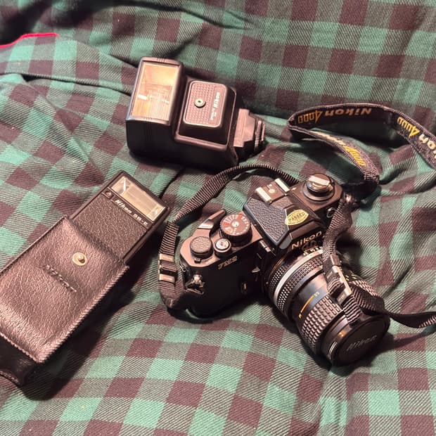 Nikon Fm2 바디 + 30-70mm 렌즈