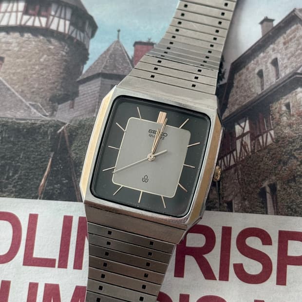 세이코 Seiko 쿼츠 스퀘어 투톤 다이얼