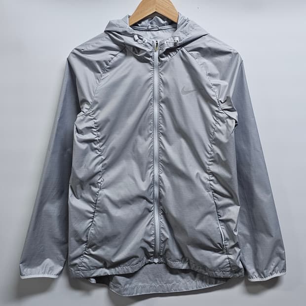 나이키 여성 러닝 바람막이 M