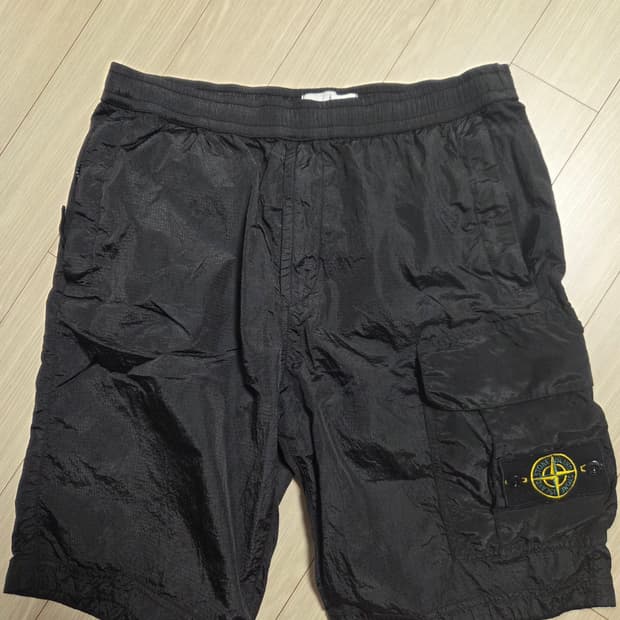 [30] 스톤아일랜드 19ss 나일론 버뮤다 팬츠