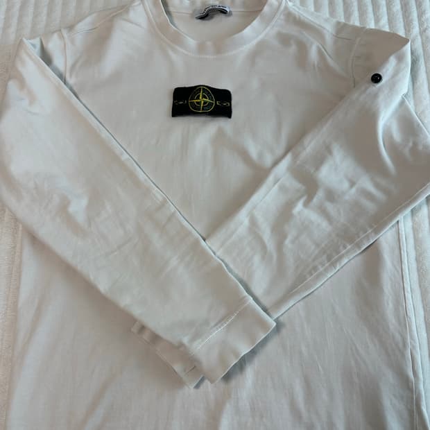 스톤아일랜드 롱슬리브 화이트