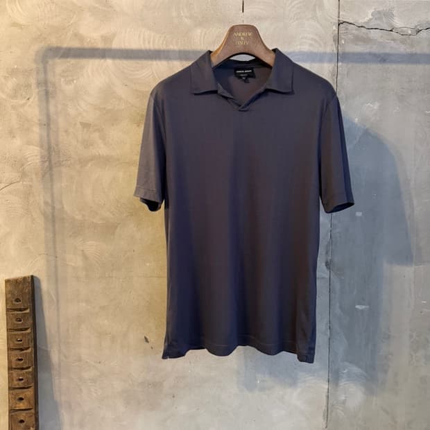 조르지오 아르마니 블랙라벨 오픈칼라넥 티셔츠