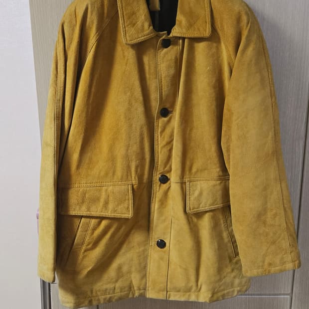 Unknown Destination  옐로우 스웨이드 자켓