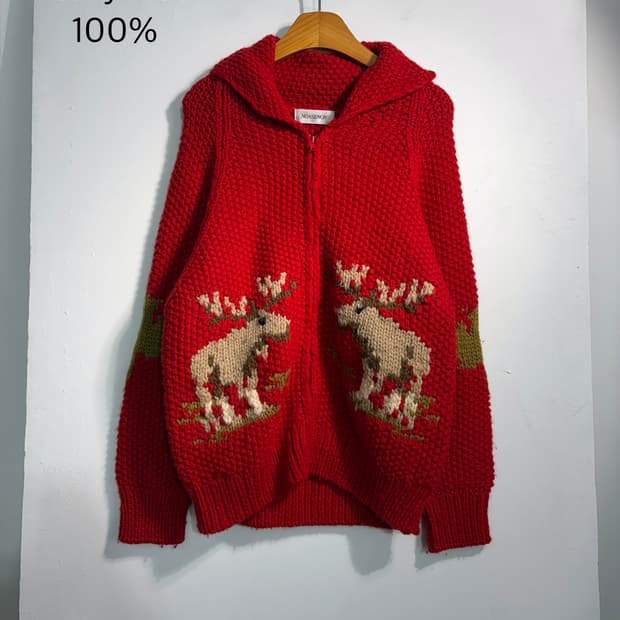 Heavy wool 100% 루돌프 니트집업 코위찬