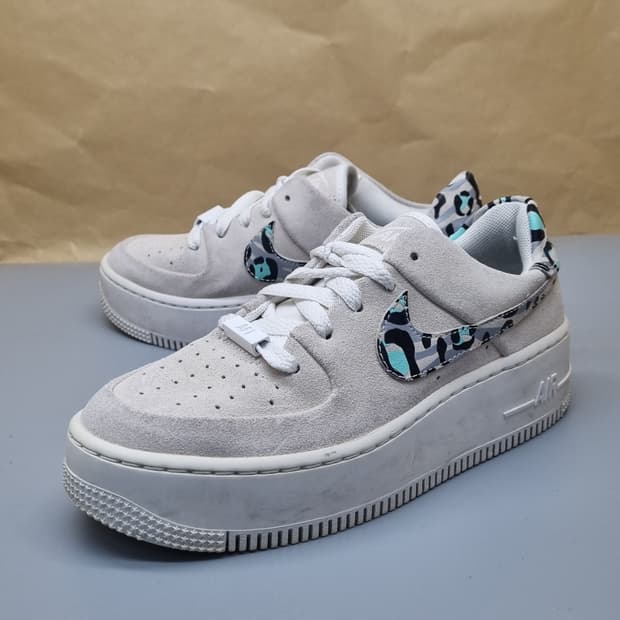 나이키 에어포스1 세이지로우 운동화230