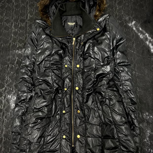 “CORNFLAKE” Y2K Mood Black Long Fur Padd