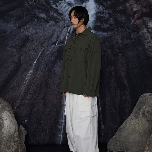 L] 트레블 셔츠 카키