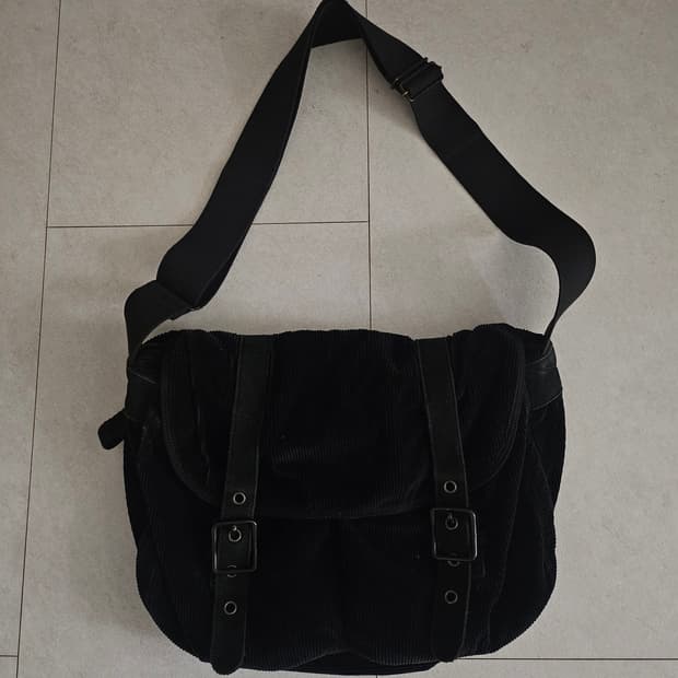 마가렛호웰 Margarett Howell 크로스백