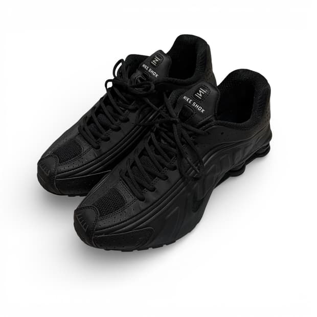 2019 나이키 샥스 R4 트리플 블랙