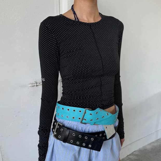 에스이오 도트 슬리브 탑 블랙