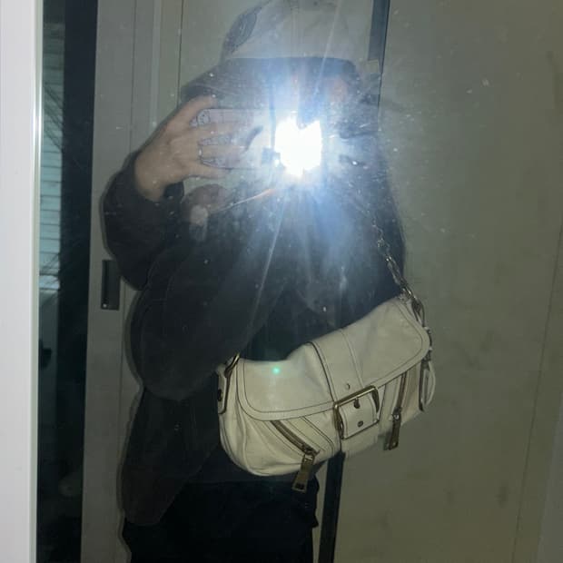 레어✨)) 프라다 버클 멀티 포켓 레더 체인 숄더백