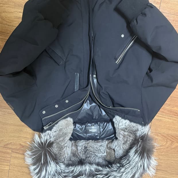 Mackage 22FW EDWARD 패딩 블랙 M사이즈 / 정품 / 상태