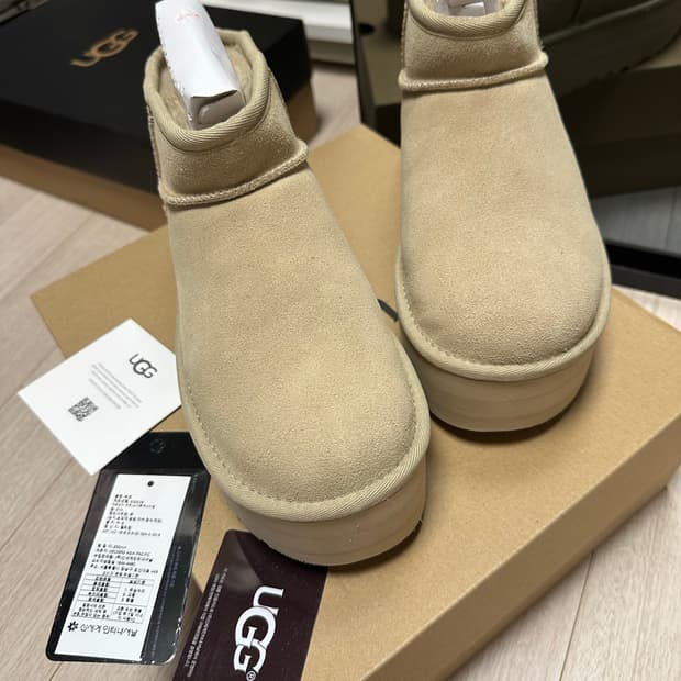 어그 울트라미니 플랫폼 새상품