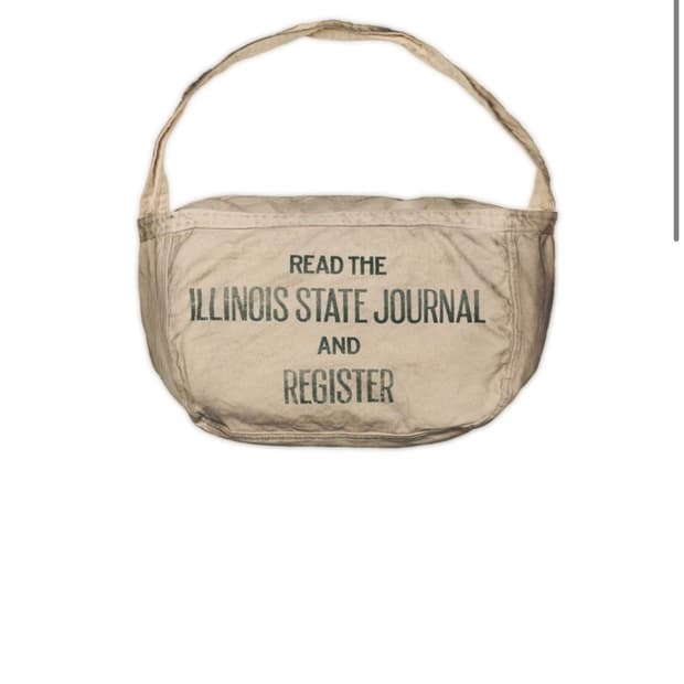 올리언스스토어 뉴스페이퍼백