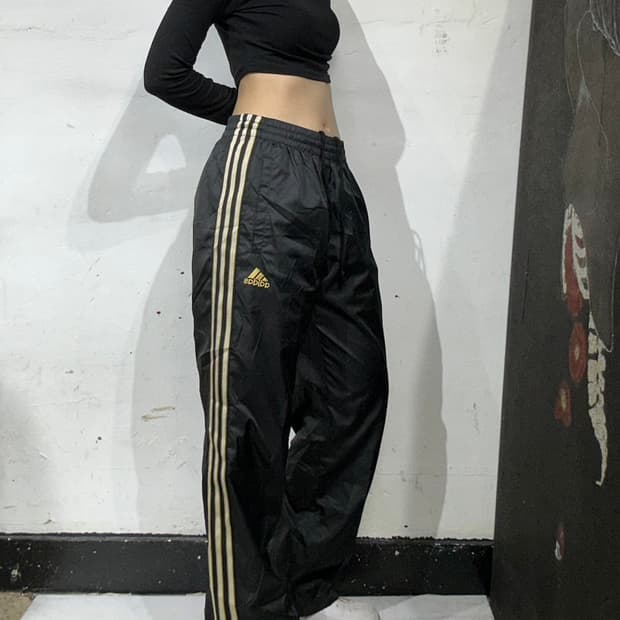아디다스 블랙 골드 삼선 와이드 추리닝 바지 트랙 팬츠 L