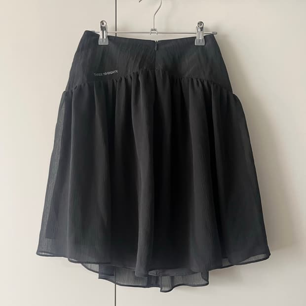 쓰리투에이티 스커트