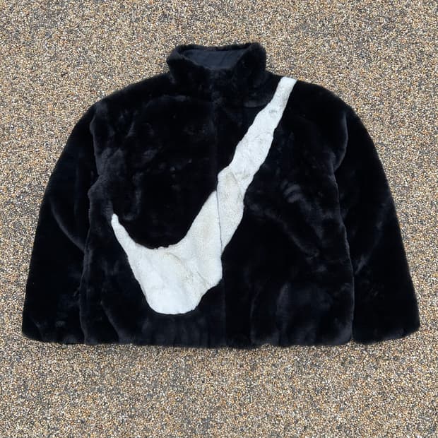 나이키(NIKE) NSW 블랙 퍼 자켓