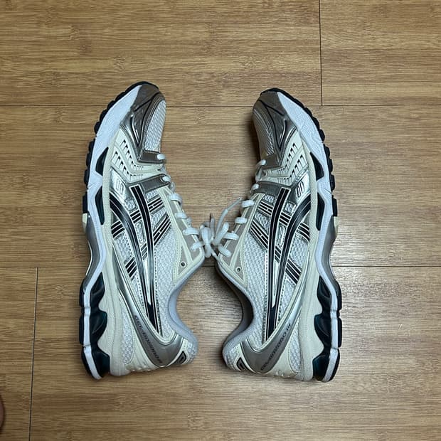 아식스 젤카야노14 화이트 미드나잇 280mm