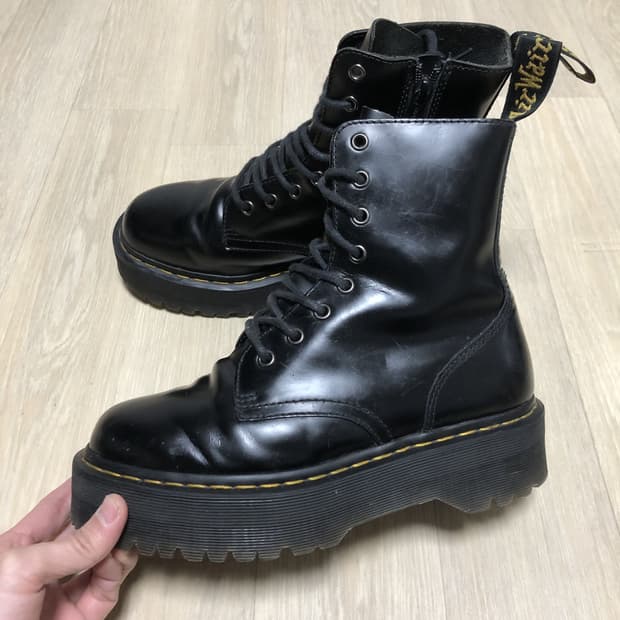 (250) 닥터마틴 Dr.martens 제이든 JADON 8홀 부츠 블랙